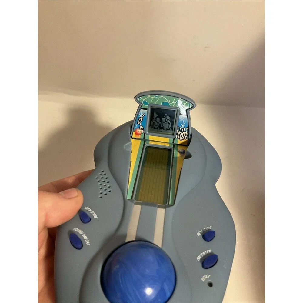 WORKING Radica King Pin Bowling Handheld Electronic Travel Game Roller Ball